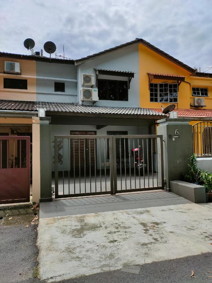 Three-Bedroom House At Tyara Homestay Sunway Petaling Jaya Buitenkant foto