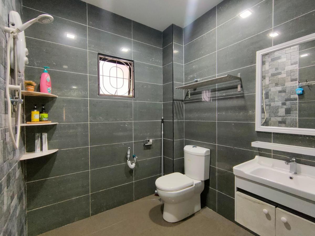 Three-Bedroom House At Tyara Homestay Sunway Petaling Jaya Buitenkant foto