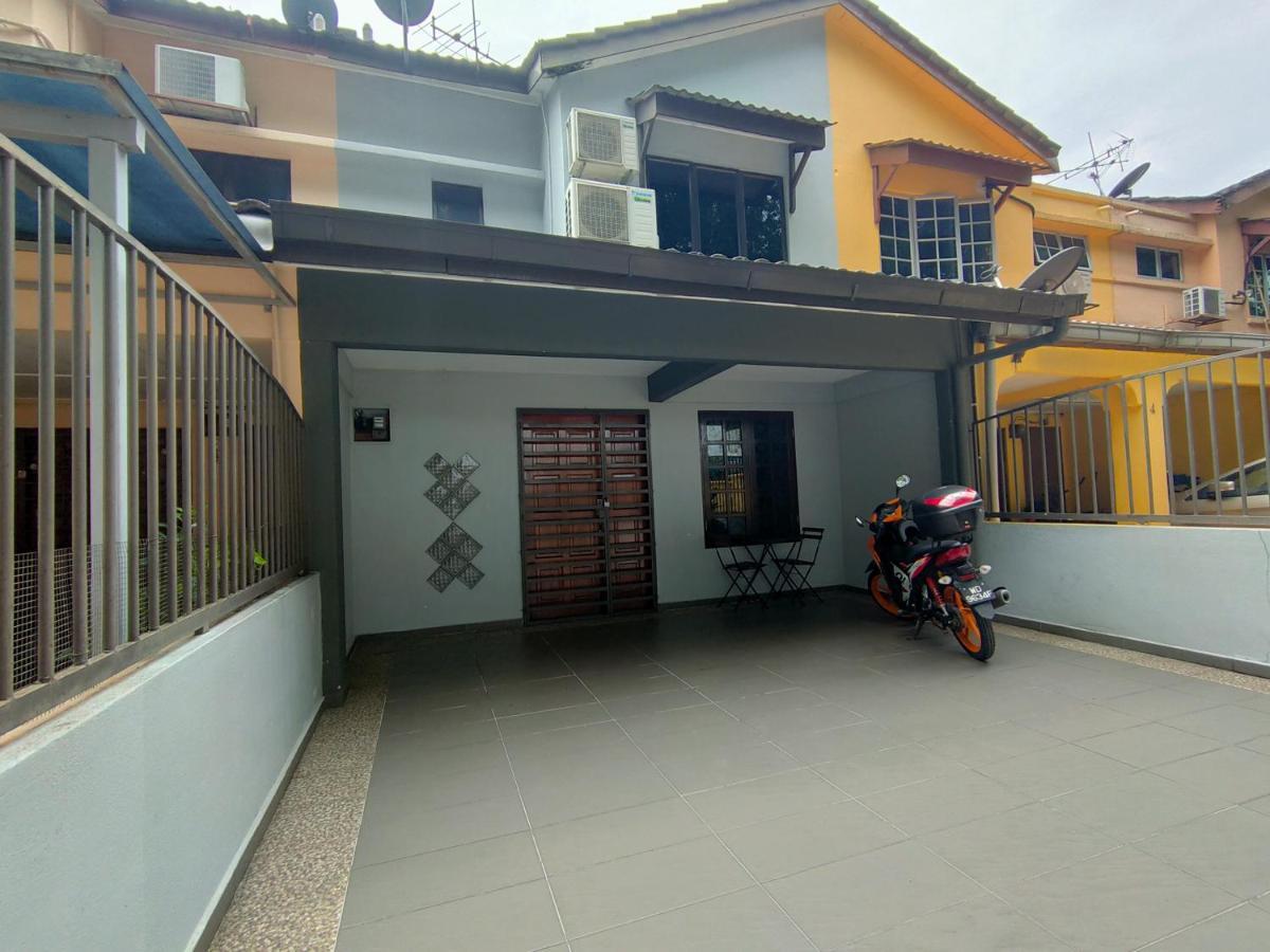 Three-Bedroom House At Tyara Homestay Sunway Petaling Jaya Buitenkant foto